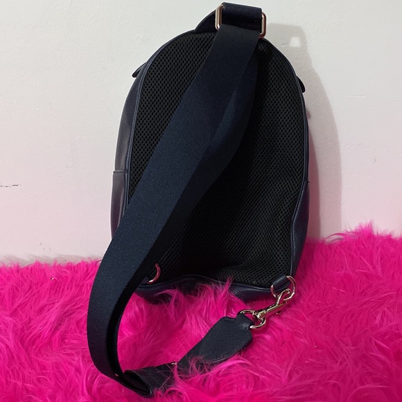 Coach Vale Sling Backpack - Picture 3 of 4